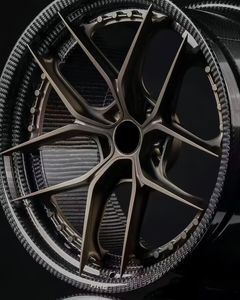 Personnalisation en fibre de carbone Offre Spéciale 5x120 5x112 5x114.3 Roues forgées 2 pièces de 18 à 24 pouces pour Lamborghini - Product Image 1
