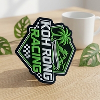 Écussons en caoutchouc PVC souple écologique avec logo 3D en relief personnalisé, lavables, couleur personnalisée, avec support auto-agrippant, étiquettes à coudre pour vêtements, jeans, chapeaux
