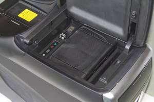 กล่องคอนโซลวางแขนในรถยนต์วัสดุ ABS คุณภาพสูง 220V สำหรับ Toyota Alphard Velfire ชุดตกแต่งภายในที่เข้ากันได้ - Product Image 4