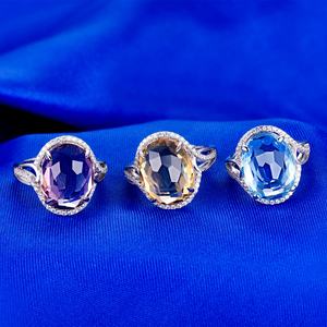 แหวนแต่งงานเงินแท้ 925 ประดับพลอยโทแพซ รุ่นใหม่จากซันสตาร์ สำหรับผู้หญิง ชุบโรเดียม ได้รับการรับรองจาก CMA - Product Image 2