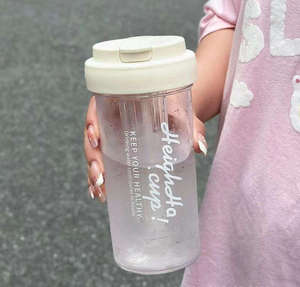 Vaso Portátil <span class=keywords><strong>de</strong></span> Plástico <span class=keywords><strong>de</strong></span> 600 ml con Correa para la Muñeca, Pajita Antiderrames y Logotipo Personalizable para la Vuelta al Cole, Niñas, Verano y Camping - Product Image 5