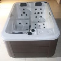 Meistverkaufter 1,8m 3-Personen Acryl-Whirlpool mit 38 Düsen Digitale Steuerung Luxuriöser Outdoor-Spa-Whirlpool