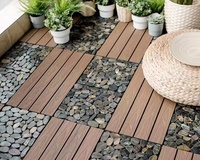 Système de dalles de terrasse en plastique imitation bois léger pour l'extérieur, à emboîtement rapide pour aménagement commercial