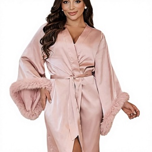 Vestaglie in Raso Importate per Donne, Spose e Damigelle, con Bordo in Pelliccia Sintetica e Maniche a Campana, per Matrimoni - Product Image 1