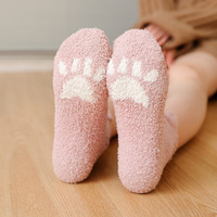 Chaussettes de sol antidérapantes de haute qualité en forme de patte de chat, chaussettes d'hiver chaudes décontractées pour la maison et le sommeil