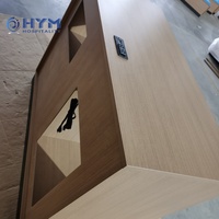 Meuble de rangement moderne en MDF éco-responsable approuvé Days Inn Wyndham pour chambre d'hôtel commerciale et chambre d'hôtes, meuble multimédia