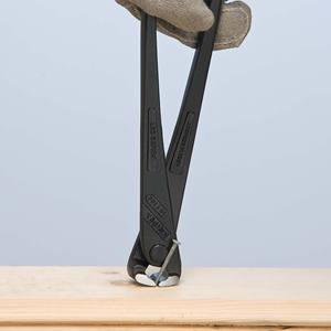 Pince de type solide pour les forgerons et les cimentiers - Product Image 3