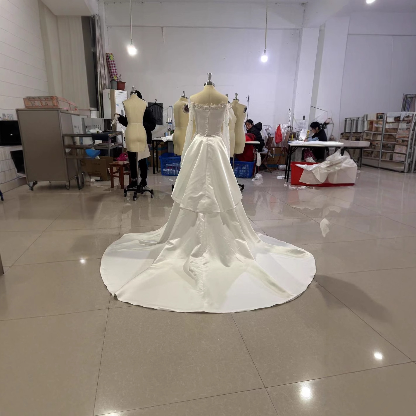 bridal gown 2025 satin