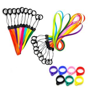 Cordon tour de cou personnalisé Europe avec porte-stylo, logo couleur, 36 pouces, et anneau en silicone de 13 mm de diamètre - Product Image 6