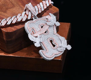 9k-24k गोल्ड हिप हॉप बेंचर श्रृंखला cvd प्रयोगशाला विकसित "बी" पेंडेंट हार 30% जमा - Product Image 1