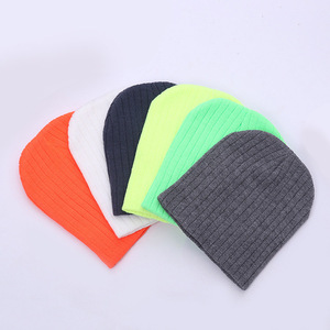 BS0006 Fabricant en gros couleur unie hiver tricoté chapeau personnalisé sans manchette <span class=keywords><strong>bonnet</strong></span> tricoté pour femmes hommes - Product Image 1