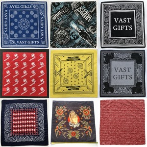 Sciarpa Quadrata Personalizzata in Cotone Poliestere Paisley Sportiva in Raso di Seta per Uomo e <span class=keywords><strong>Donna</strong></span> con Logo - Product Image 3