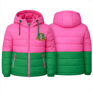 Alfa |   Kapa |   Chaqueta Acolchada de Invierno con Capucha Rosa y Verde de Alpha Sorority, con Logotipo Frontal Personalizado de la Hermandad Griega AKA - Product Image 1