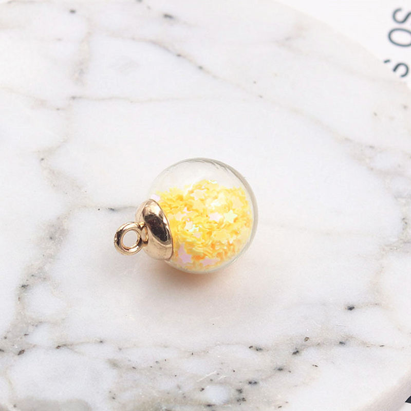 สีเหลือง