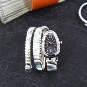 <span class=keywords><strong>2025</strong></span> mới phong cách và độc đáo rắn hình Đồng hồ nữ với kim cương quanh co là một ánh sáng sang trọng rắn đầu đồng hồ đeo tay - Product Image 6