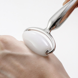 <span class=keywords><strong>Rodillo</strong></span> <span class=keywords><strong>de</strong></span> Jade Natural para Masaje Facial y Ocular, <span class=keywords><strong>Rodillo</strong></span> <span class=keywords><strong>de</strong></span> <span class=keywords><strong>Cuarzo</strong></span> Real para la Piel, Herramienta <span class=keywords><strong>de</strong></span> Belleza Facial Antienvejecimiento, Venta al por Mayor - Product Image 4