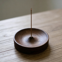 Brûleur d'encens élégant en bois massif avec récupérateur de cendres intégré, support en noyer fait à la main pour l'aromathérapie, décoration de bureau à domicile