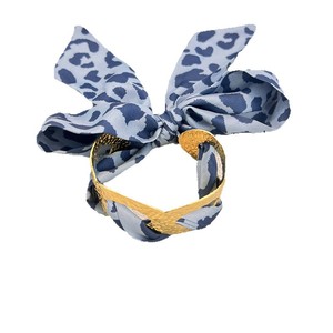 Pulsera de seda unisex con diseño hueco, brazalete de moda de lujo ligero, accesorio de joyería de alta gama HR - Product Image 2