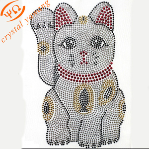 中国工厂定制动物老虎狮子马狗水钻烫金t恤转印贴花 - Product Image 6