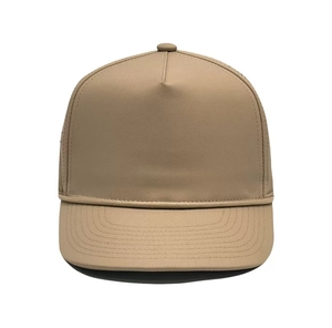 Gorra de béisbol de 5 paneles de poliéster de secado rápido, estilo camionero, con cordón ajustable, malla transpirable perforada y visera de protección solar para exteriores. - Product Image 1