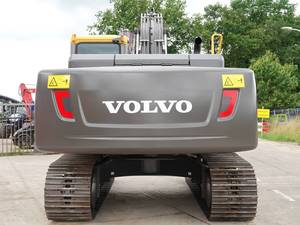 Excavadora Volvo usada en buenas condiciones Excavadora hidráulica sobre orugas EC210D EXCAVADORA USADA VOLVO EC210D - Product Image 4