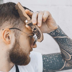 Đa Chức Năng Hàng Ngày Các Mặt Hàng Người Đàn Ông <span class=keywords><strong>Handmade</strong></span> Liền Mạch Massage Tự Nhiên Lược Gấp Râu Lược Gỗ <span class=keywords><strong>Moustache</strong></span> Lược - Product Image 5