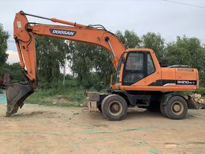 รถขุดล้อยี่ห้อ Doosan รุ่น DH210W-7 ขนาด 21 ตัน ผลิตในเกาหลี ปี 2024 เครื่องยนต์เดิม ใช้แล้ว พร้อมเกียร์และลูกปืน เหมาะสำหรับงานเทศบาล - Product Image 5