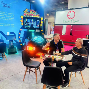 เครื่องเล่นเกม <span class=keywords><strong>VR</strong></span> สำหรับเด็ก อุปกรณ์เกมแบบอินเทอร์แอคทีฟสำหรับเด็ก เครื่องจำลอง 9D <span class=keywords><strong>VR</strong></span> ความจริงเสมือน 9D - Product Image 3