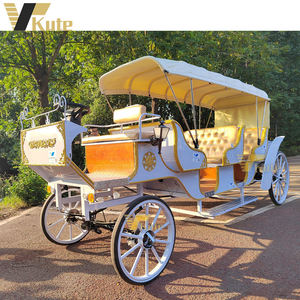 Centre de table Chariot Citrouille Cendrillon, Chariot de Princesse traîné par des chevaux - Product Image 1
