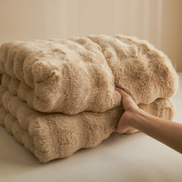 Plaid en fausse fourrure de lapin Class Kolena Raschel, double couche, épais, en velours de lait, couverture de lit, pour canapé, cadeau d'hiver, style américain