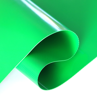 Vente du fabricant Rouleau de bâche en tissu enduit de PVC imperméable résistant aux produits chimiques 350 g/m² pour l'extérieur