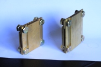 Connecteur de mise à la terre à 4 voies en cuivre pour système de protection contre la foudre à bande plate