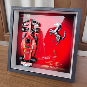 Cuadro Decorativo Moderno Abstracto con Marco Negro, Compatible con la Serie Speed 77242 - Coche de Carreras Ferrari SF24 F1 - Product Image 5
