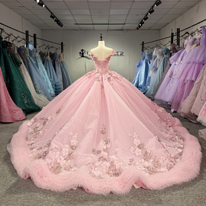 1229 Vestidos de Quinceañera Románticos de Color Rosa, con Hombros Descubiertos, Flores y Volantes, Estilo Princesa - Product Image 4