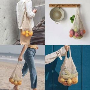 Nouveau modèle de sac à main avec tissage ajouré, doté d'un polyester isolant et d'un design en forme de sac filet pour le shopping - Product Image 4