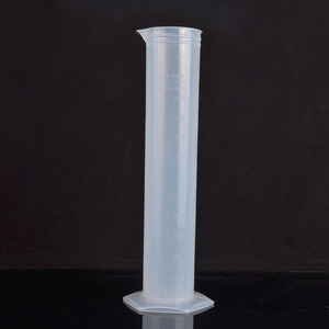 Cylindre gradué en plastique Hirozumi 10 ml, 25 ml, 50 ml, 100 ml, 250 ml, 500 ml, 1000 ml, 2000 ml, tube de mesure de laboratoire - Product Image 3
