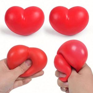 Balle anti-stress en mousse PU en forme de cœur avec logo personnalisé, vente en gros, jouet de relaxation personnalisé, cadeau promotionnel - Product Image 3