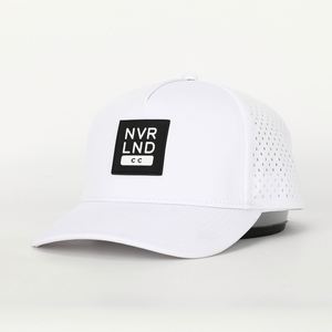 Gorra de Béisbol Personalizada con Parche de PVC con Logotipo, Impermeable, de 5 Paneles, con Corte Láser Perforado, de Poliéster y Spandex, para Deportes de Alto Rendimiento - Product Image 1