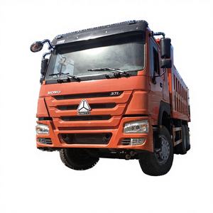 Camion benne lourd diesel Euro 2 Howo 6X4 10 roues d'occasion, direction à gauche, marque chinoise, pour le transport minier - À vendre - Product Image 1