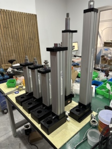 YPF OEM ODM cylindre <span class=keywords><strong>électrique</strong></span> servomoteur linéaire poussée actionneur linéaire cylindre télescopique extérieur course de 500mm pour <span class=keywords><strong>industriel</strong></span> - Product Image 4