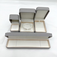 Boîte à bijoux en gros personnalisée en cuir PU de luxe pour bracelets, colliers, boucles d'oreilles et bagues – Emballage de bijoux