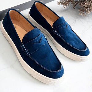 Chaussures <span class=keywords><strong>bateau</strong></span> mocassins <span class=keywords><strong>tendance</strong></span> et polyvalentes pour hommes en cuir véritable et daim, à enfiler, durables, pour la marche et décontractées - Product Image 3
