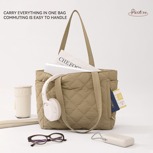 Sac à main pour femme haut de gamme avec pendentif, nouvelle collection 2026, sac fourre-tout à bandoulière tendance, design minimaliste - Product Image 2