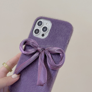 Custodia posteriore per cellulare in pelliccia di Bowknot <span class=keywords><strong>viola</strong></span> di lusso per <span class=keywords><strong>iPhone</strong></span> x xr xs max <span class=keywords><strong>11</strong></span> 12 13 14 <span class=keywords><strong>Pro</strong></span> max custodia per telefono soffice - Product Image 1
