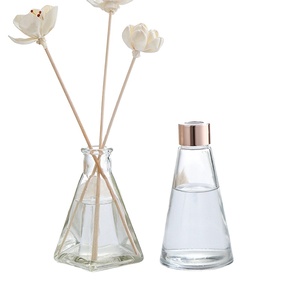 Chất Lượng Cao Độc Đáo Thủy Tinh Khuếch Tán Chai Cho Xe Hương Liệu Loạt Các Phong Cách Vít Cap Cho Hộ Gia Đình Sản Phẩm Màn Hình In - Product Image 1