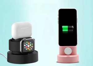 แท่นชาร์จไร้สายแบบ3 in 1แท่นชาร์จซิลิโคนสำหรับ <span class=keywords><strong>Apple</strong></span> Watch และ <span class=keywords><strong>iPhone</strong></span> <span class=keywords><strong>airpods</strong></span> - Product Image 2