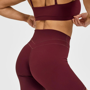 Pantalones cortos ultrasuaves de cintura alta para mujer, mallas de entrenamiento para ciclismo con logotipo personalizado, cintura elástica, esculpir, elásticos, ligeros, en blanco - Product Image 4