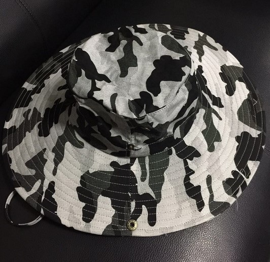 Camouflage beige