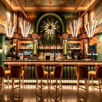 Meubles d'intérieur de style moderne pour taverne, comptoir de restaurant en bois, éclairage LED, décoration commerciale pour bars