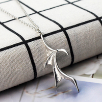 Collier de Couple Neo Gothique Argent Noir Aile de Dragon Pendentif Coeur Romantique Amour Bijoux Accessoires de Mode Cadeau de Saint Valentin